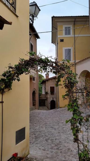 Casa In Antico Borgo Medievale A Tarano Ri, Via Giacomo Leopardi, 15 Villa Luaran gambar