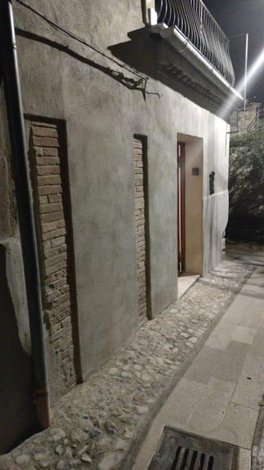 Casa In Antico Borgo Medievale A Tarano Ri, Via Giacomo Leopardi, 15 Villa Luaran gambar