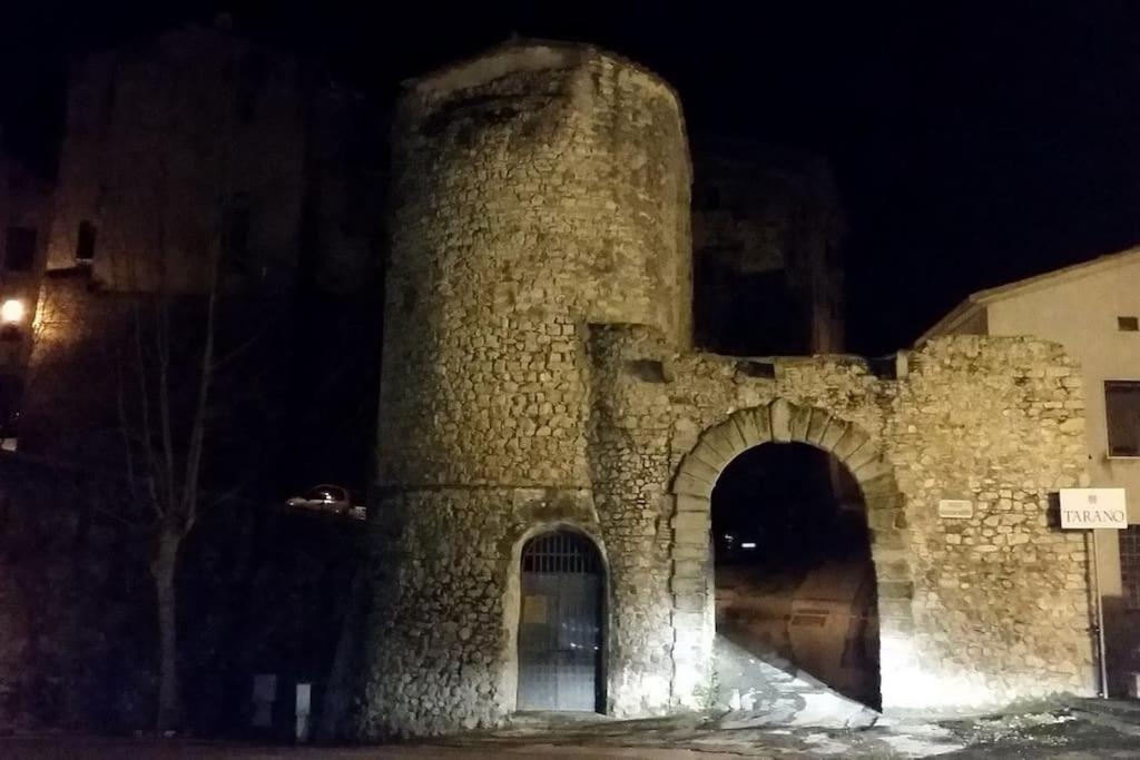 Casa In Antico Borgo Medievale A Tarano Ri, Via Giacomo Leopardi, 15 Villa Luaran gambar