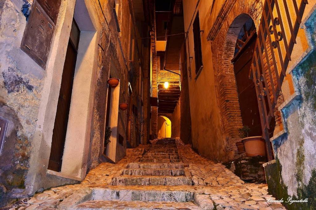 Casa In Antico Borgo Medievale A Tarano Ri, Via Giacomo Leopardi, 15 Villa Luaran gambar